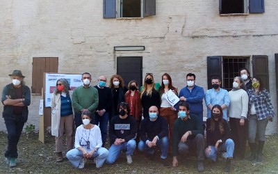 foto di gruppo dei partecipanti all'accordo